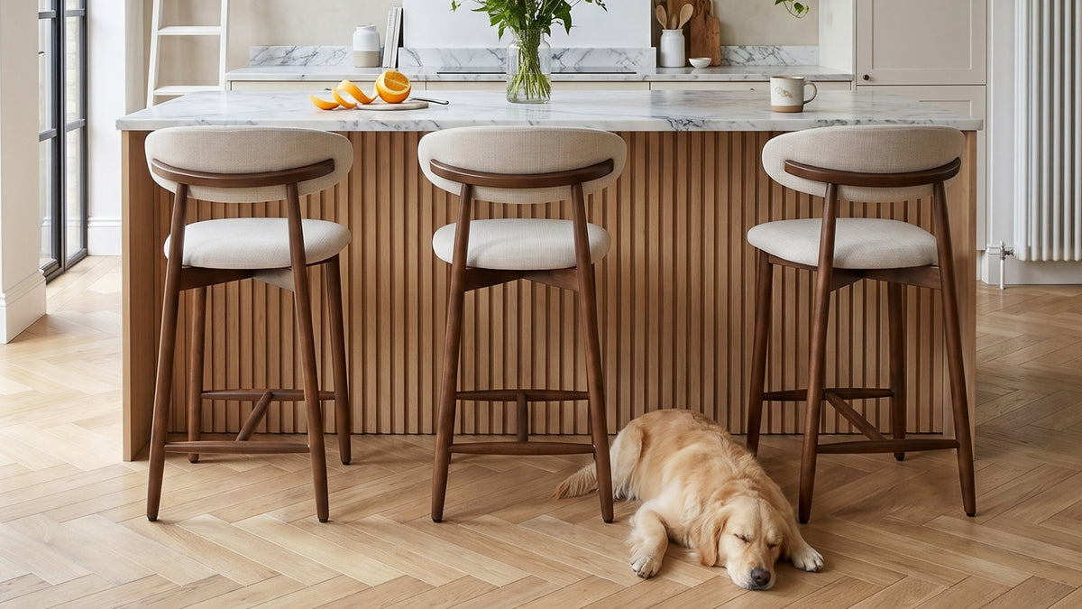 COLAMY ARLA Upholstered Wooden Scandi Minimalist Counter Height Bar Stool